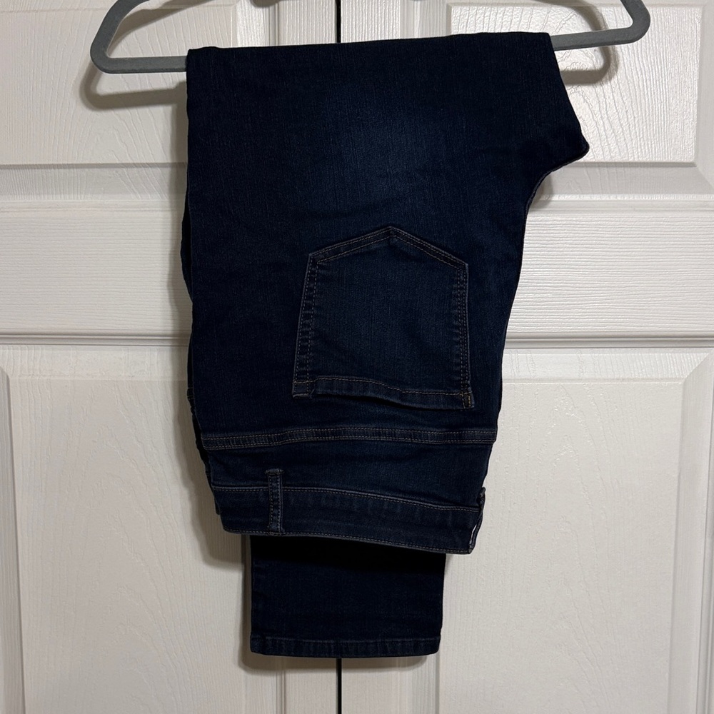 Christopher & Banks Woman’s jeans Deep Indigo Jeans